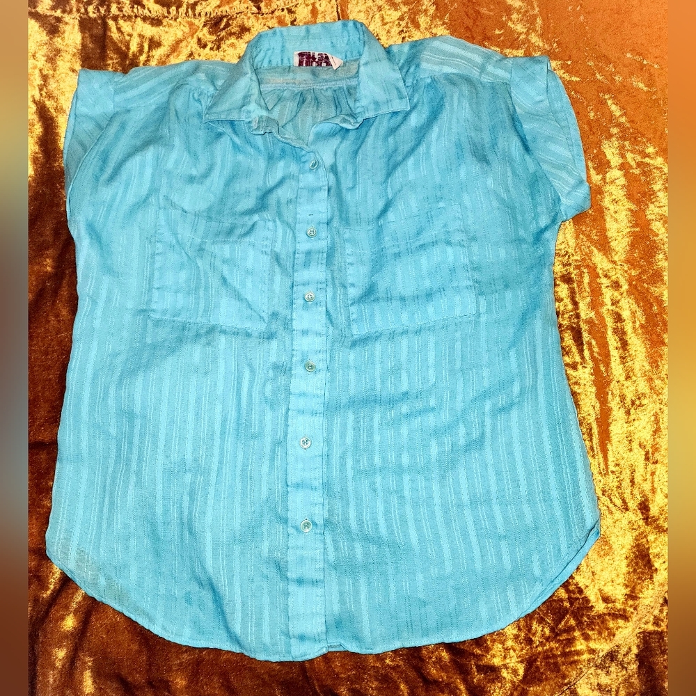 Shapely Button Up Lightweight Top - image 1